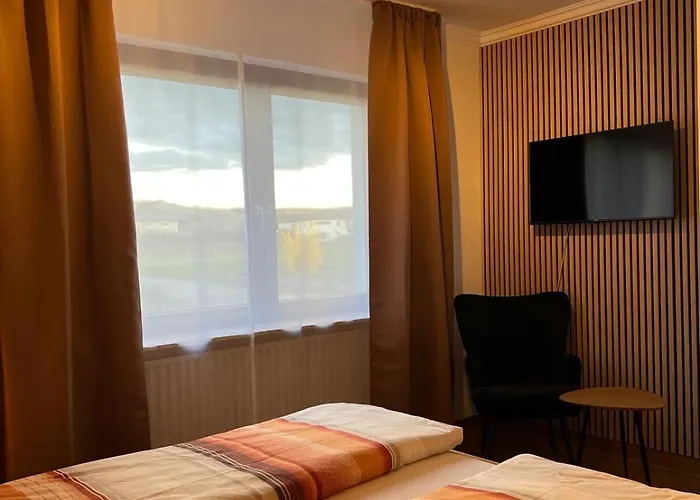 בית הארחה Weingut Lindenhof 3*